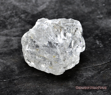 Hexenshop Dark Phoenix rock crystal rough stone 141 g